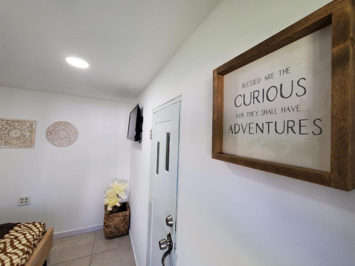 Aguadilla Breeze Apt In Gated Complex 8 Minute Walk To Crashboat Beach Ngoại thất bức ảnh